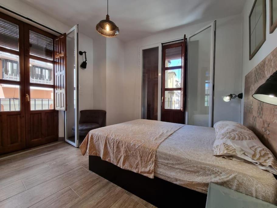 Exclusividad A Pie De La Torre De La Catedral Appartement Granada Buitenkant foto